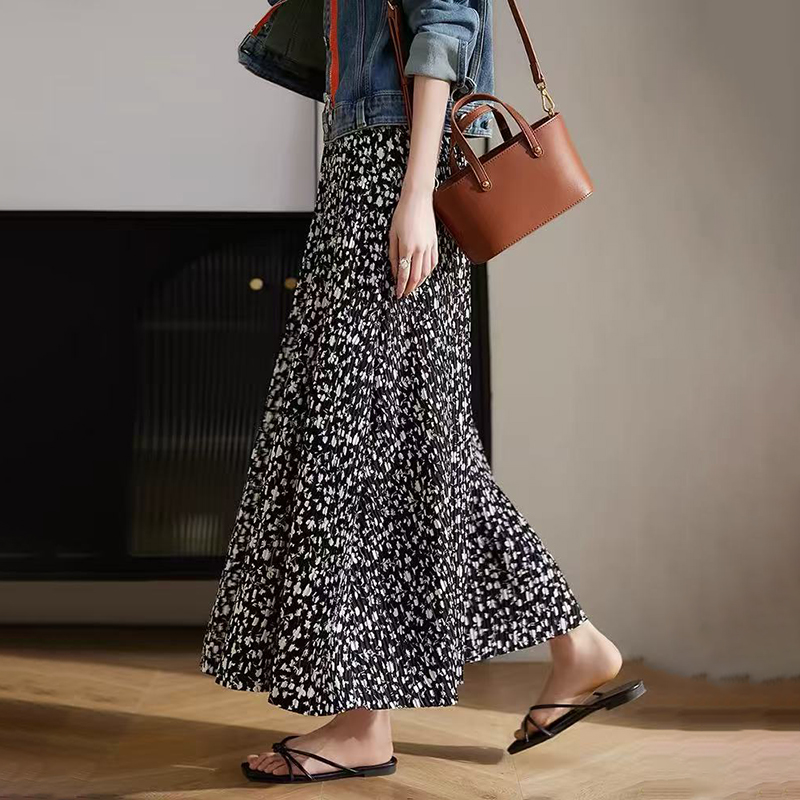 優雅度假風碎花A字半身裙