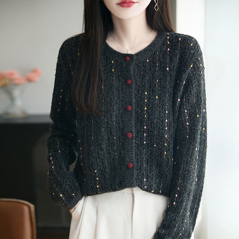 柔軟圓領長袖針織開襟衫