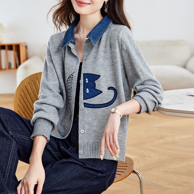 牛仔拼接襯衫領貓咪刺繡針織外套(2色)
