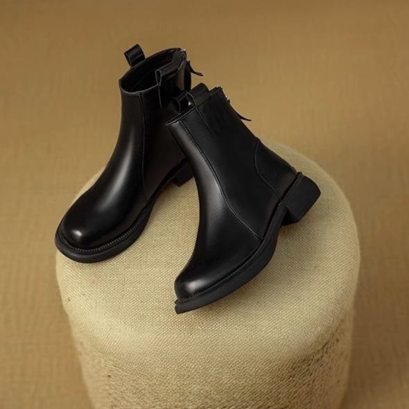 英倫風厚底切爾西煙筒短靴(2色)