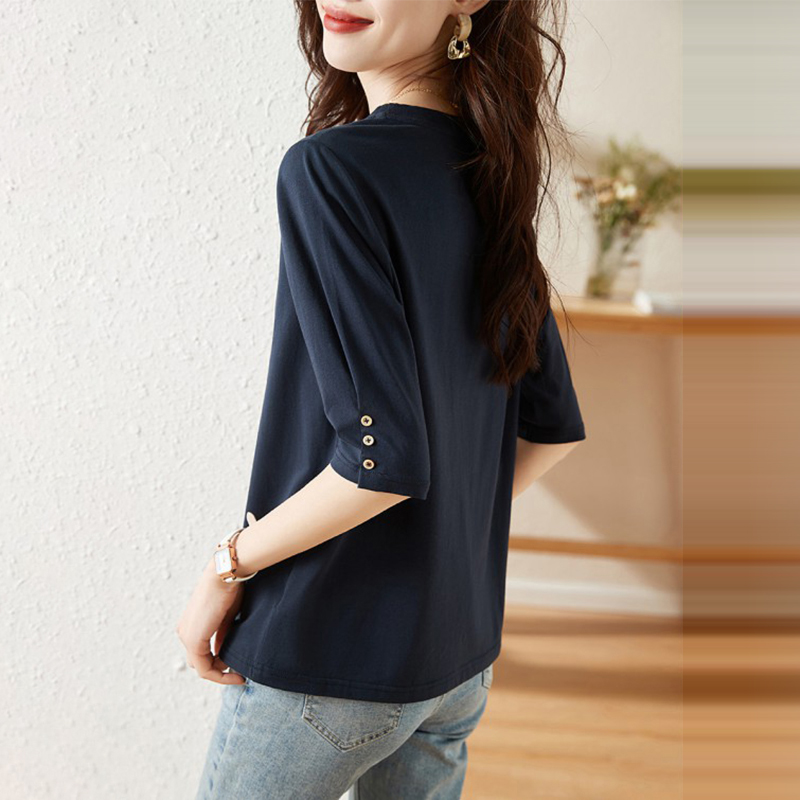 時尚圓領羈扣設計五分袖T恤