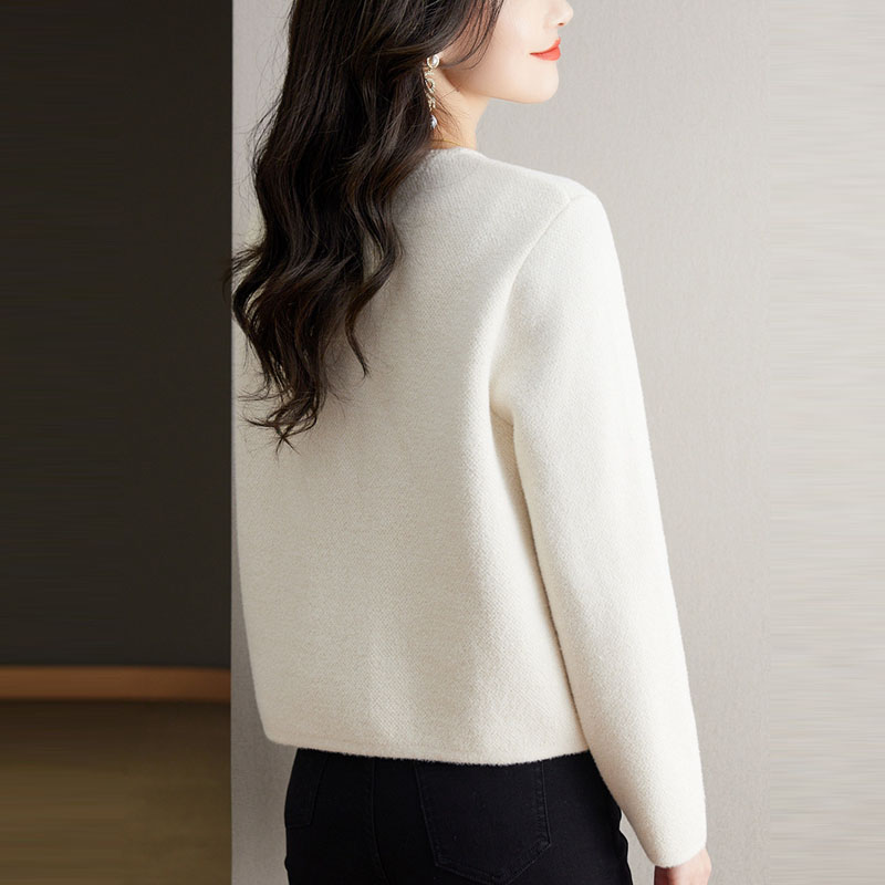 小香風低圓領紐扣裝飾短外套(2色)