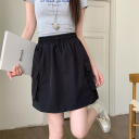 黑色
