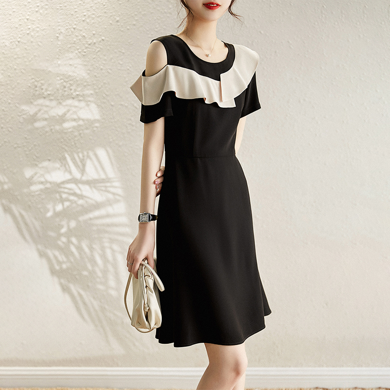 拼色荷葉邊單邊露肩連身裙