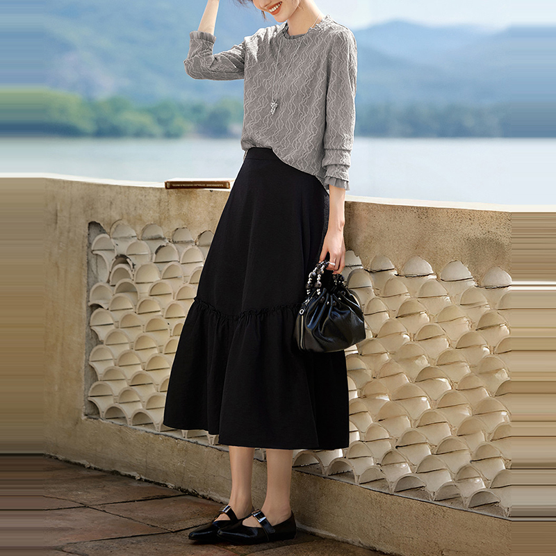 優雅百搭圓領肌理長袖T恤