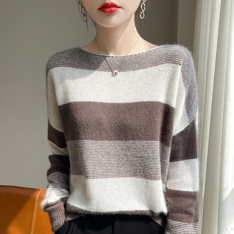 慵懶一字領條紋拼色針織毛衣