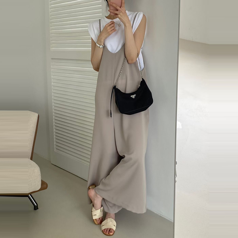 百搭垂感細肩背帶連身褲(2色)