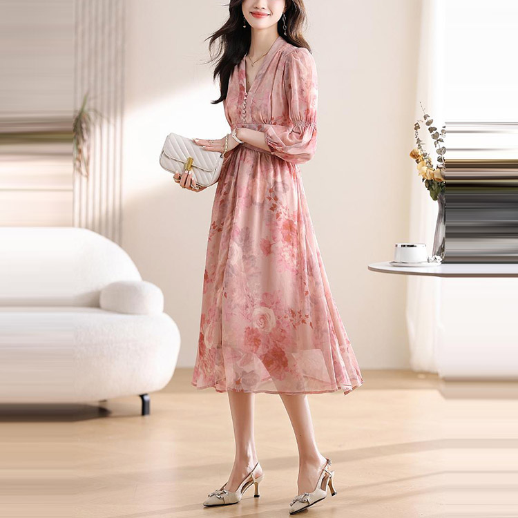 優雅收腰燈籠袖碎花連身裙