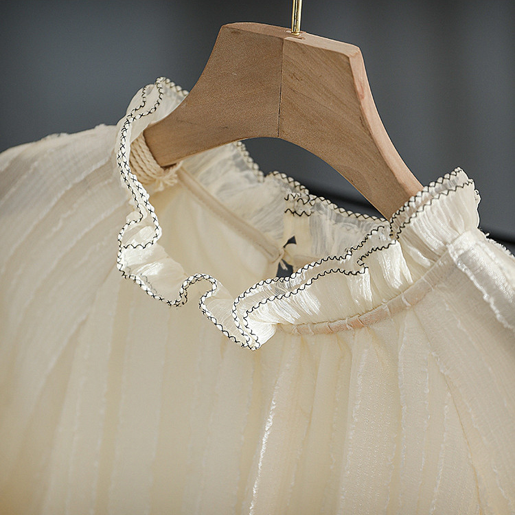 简约木耳邊立領優雅小衫