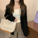 黑色