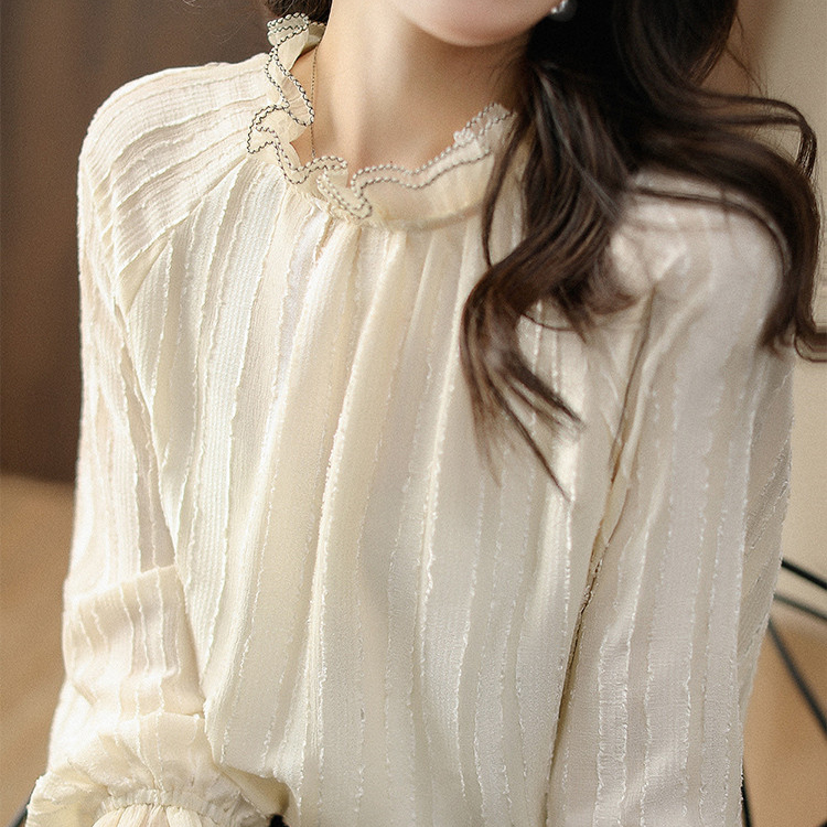 简约木耳邊立領優雅小衫