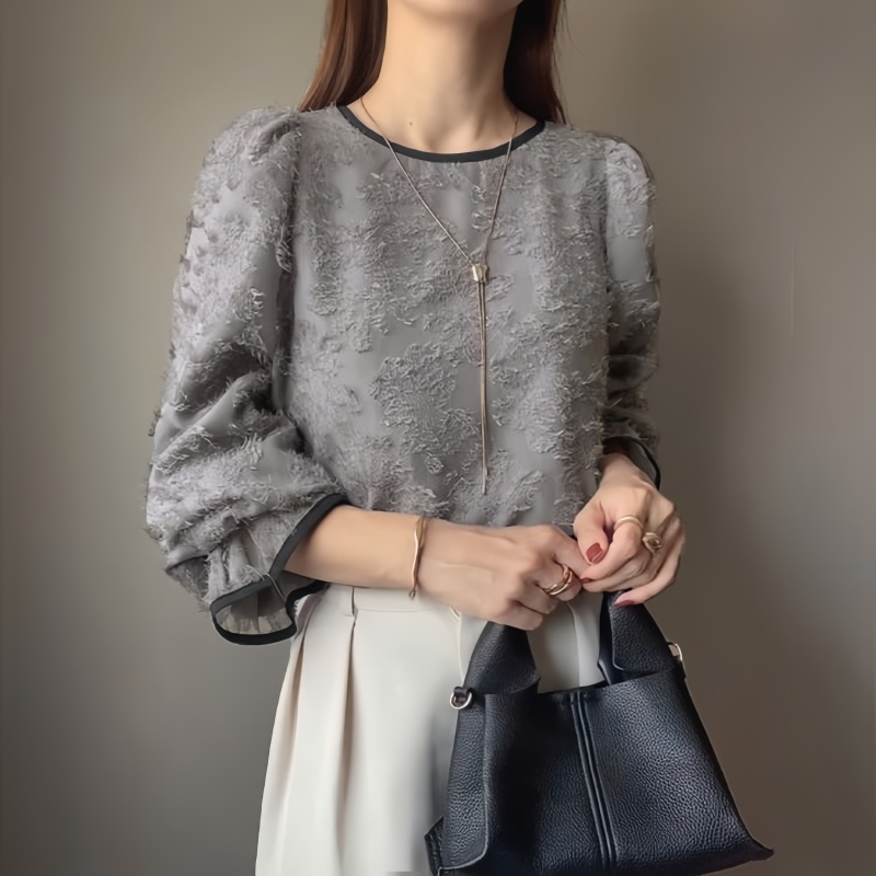 日系小菊花鉤花喇叭袖雪紡衫(3色)