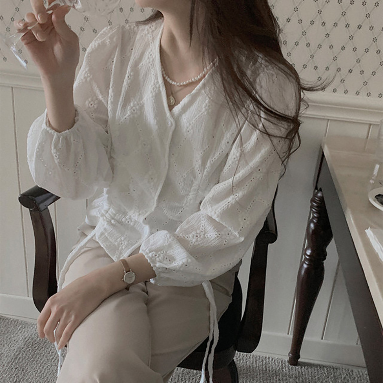 韓國V領抽繩繫帶鉤花襯衫