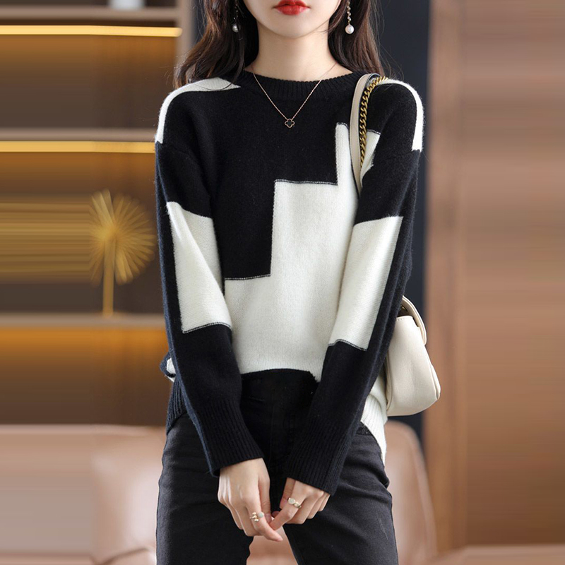 韩系拼色設計軟糯寬鬆针织毛衣(2色)
