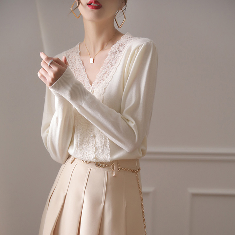 高級感蕾絲拼接設計V領針織衫(2色)