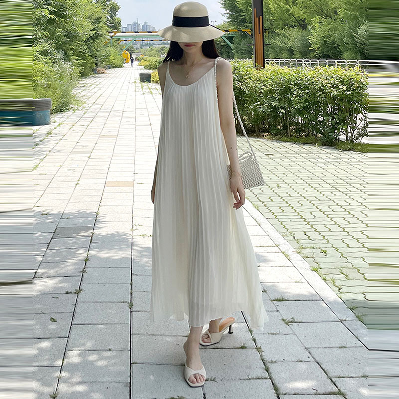 韓系百褶寬鬆繫帶吊帶連身裙(3色)