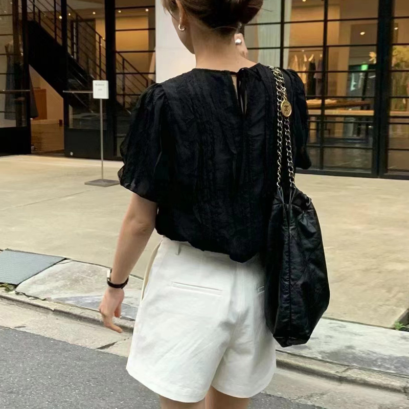 褶皺設計木耳邊繫帶短袖襯衫(2色)