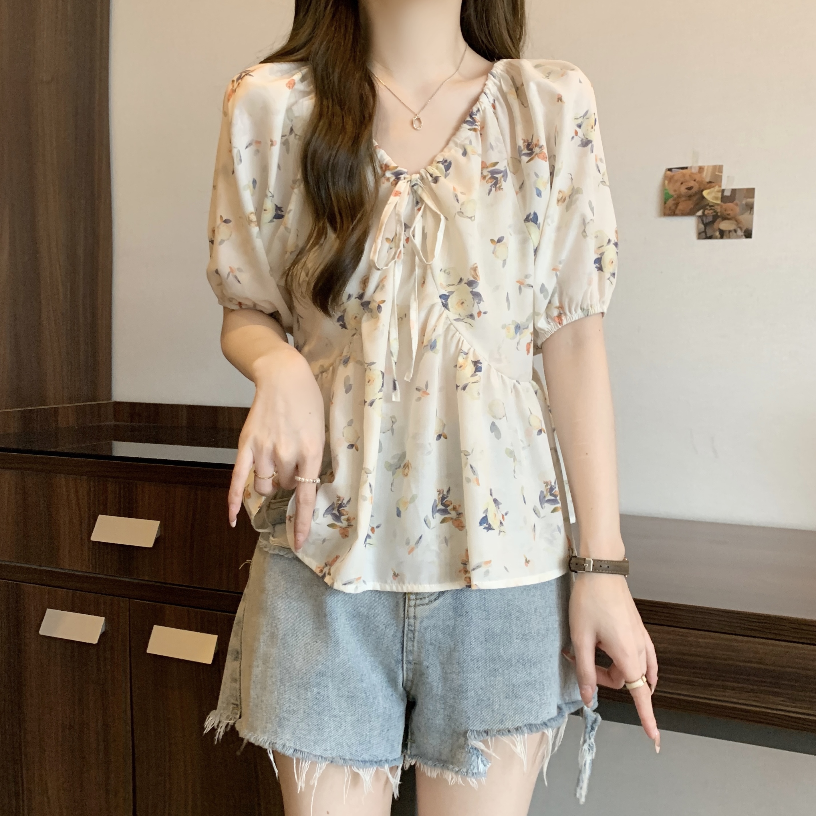 小清新花朵收腰短袖小衫