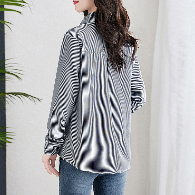 貓咪圖案刺繡條紋翻領襯衫