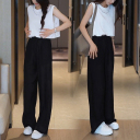 白色上衣+黑色褲子(贈項鏈)