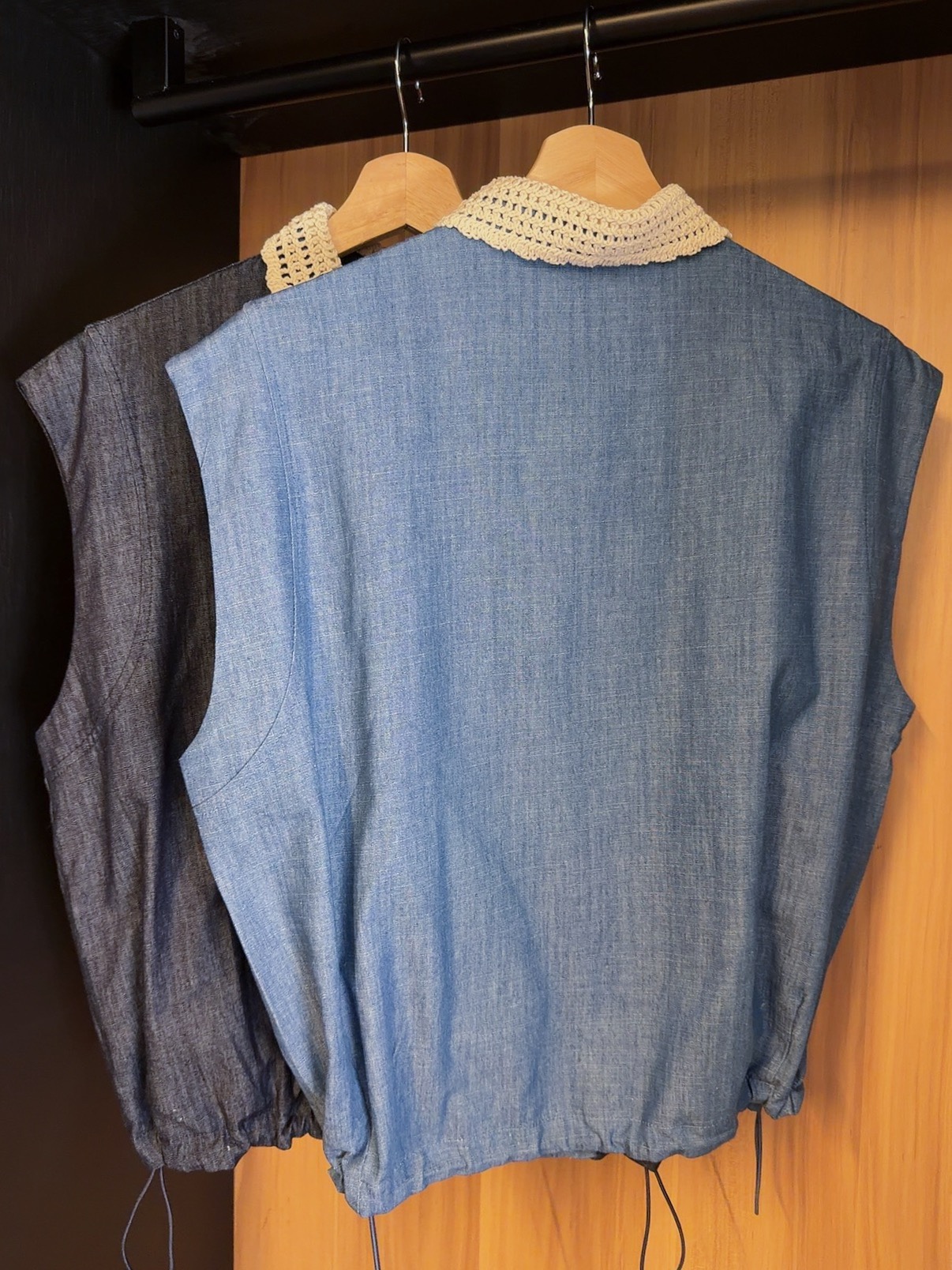 FT6035 FAYE CROCHET COLLAR DENIM SHIRT