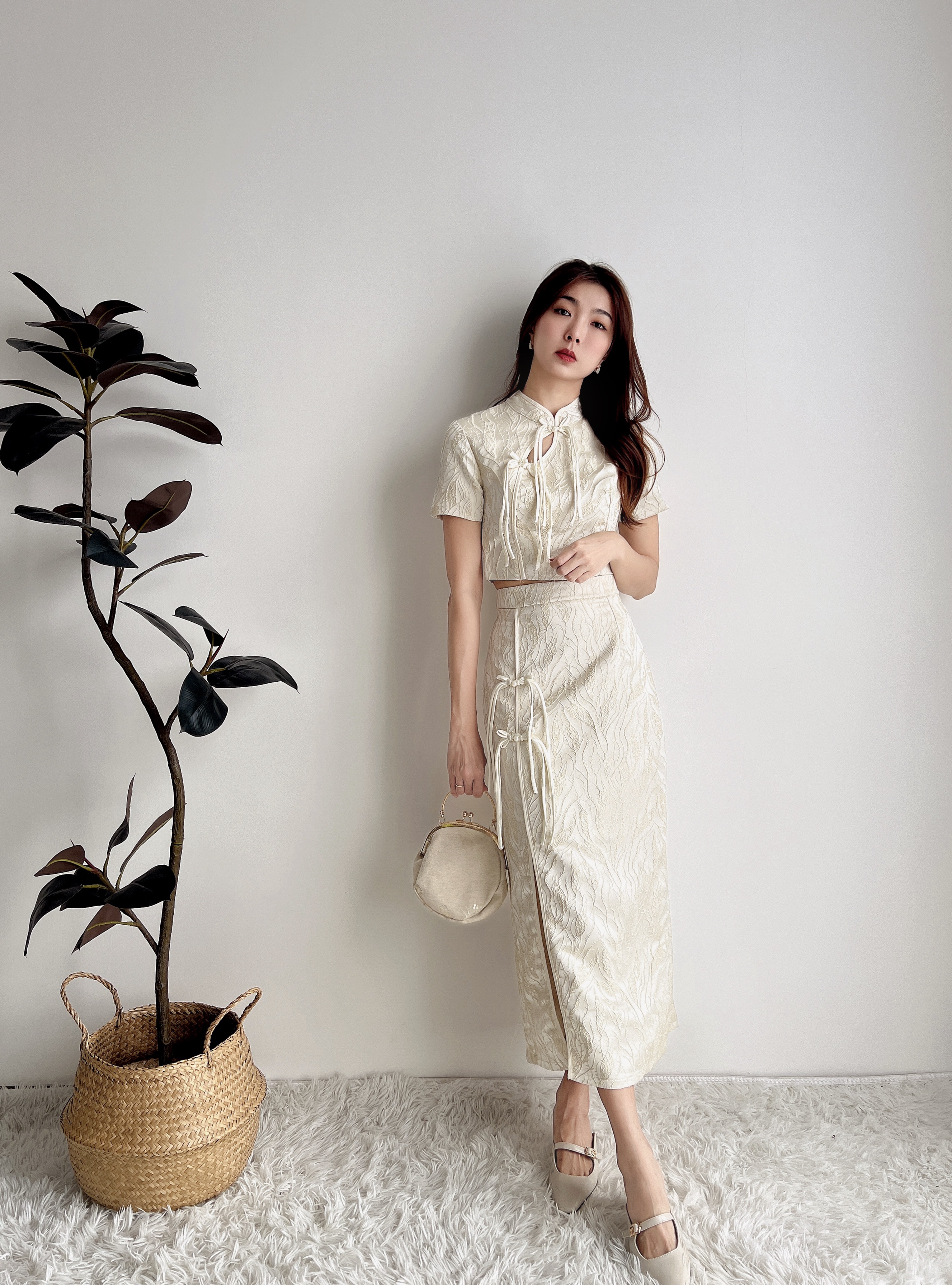 S70809  Zī Yáo PEARL CHEONGSAM MIDI SET