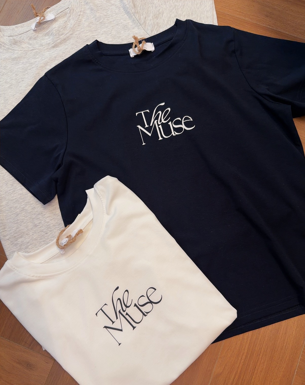 IST3216 THE MUSE TEE