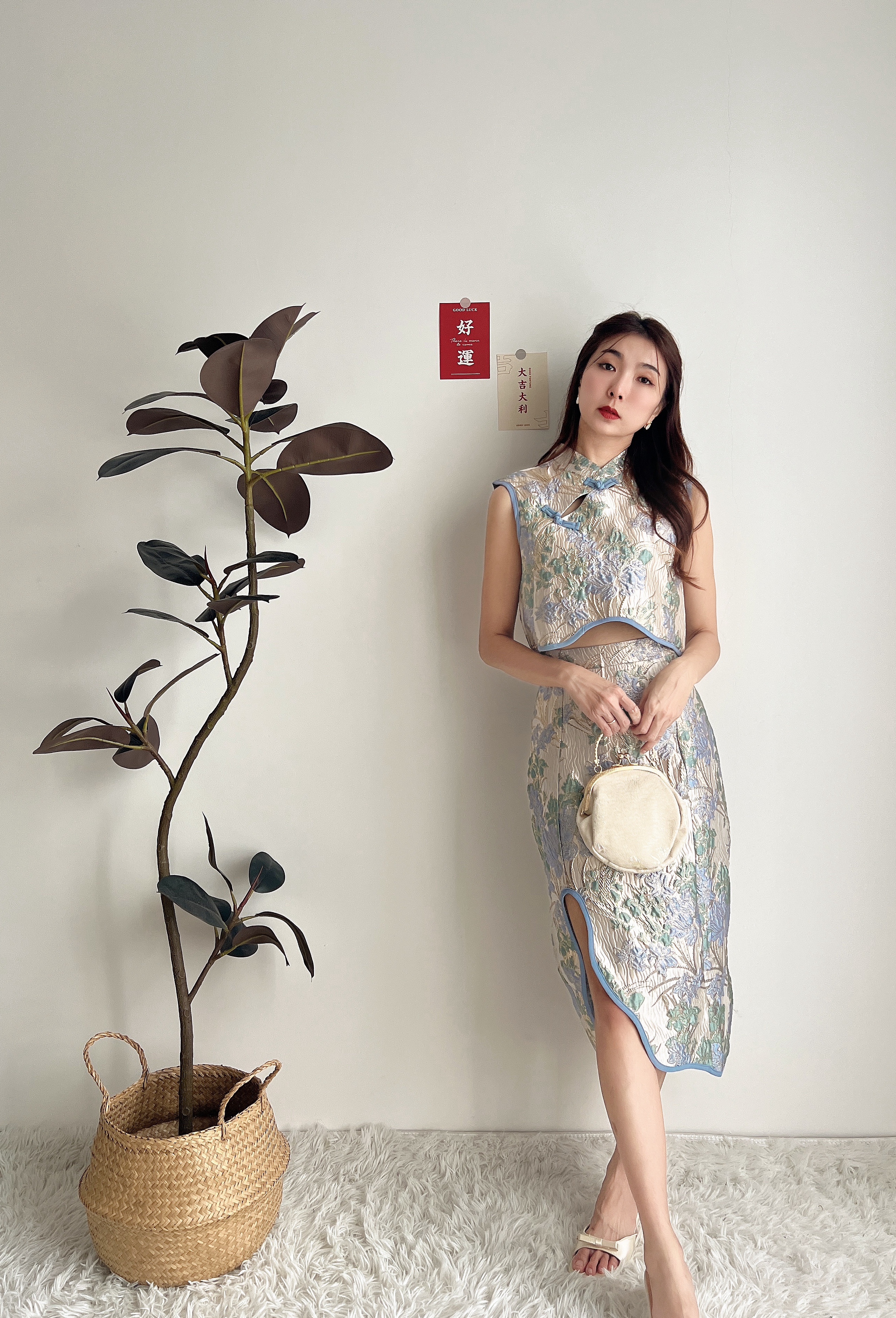 S70776  Yī Nuò FLORAL CHEONGSAM SET