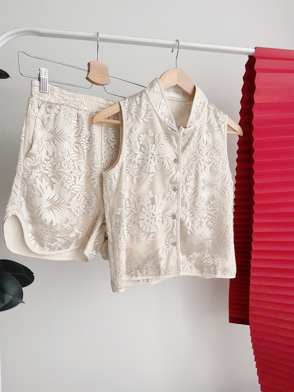 S72688 YULAN JIN ORIENTAL SET