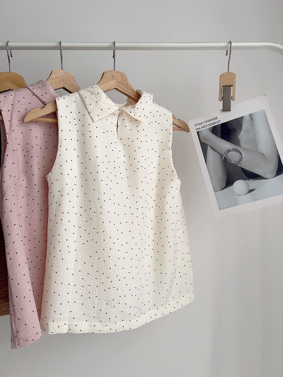 T72498 LINN DOTTED HIGH NECK TOP