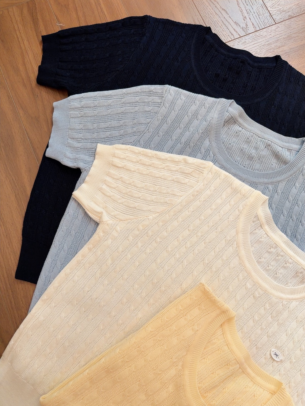 ZXT2087  LULU EVERYDAY CABLE KNIT TEE