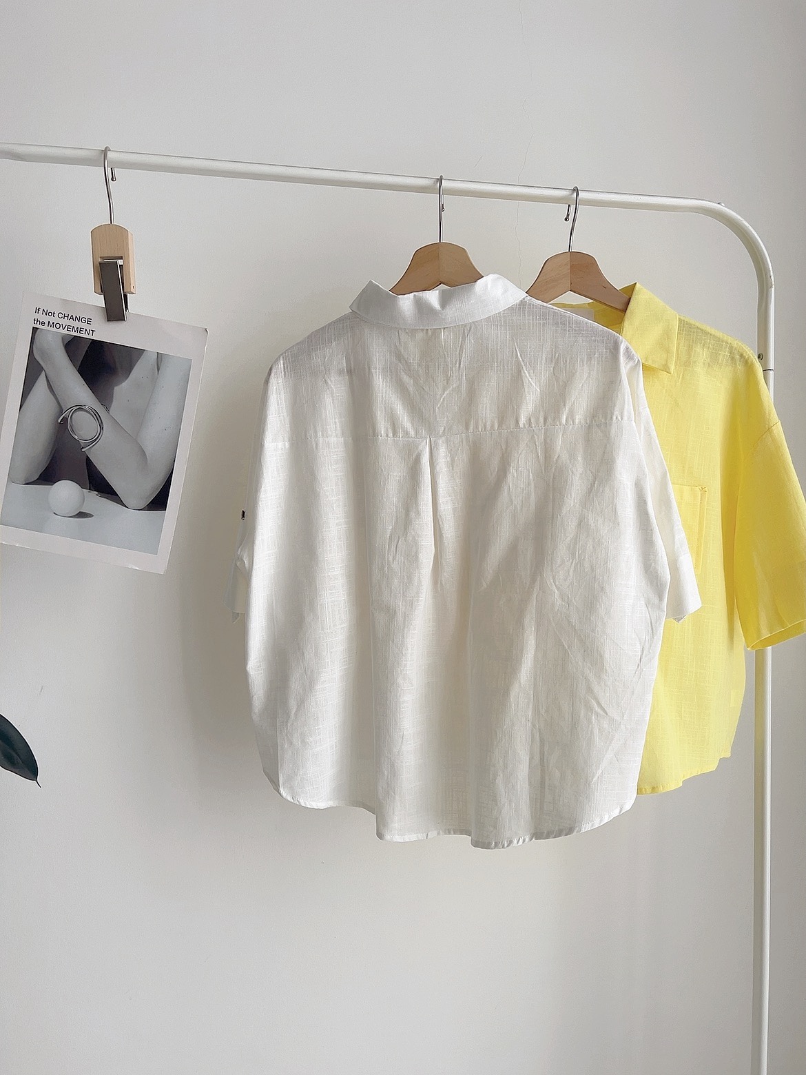 T72483 ELARA LINEN V COLLAR SHIRT