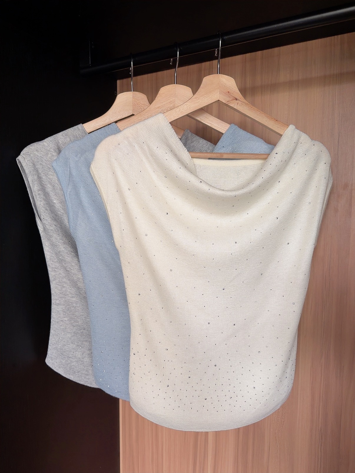 TLT2611  ELIRA RHINESTONE DRAPE COLLAR 