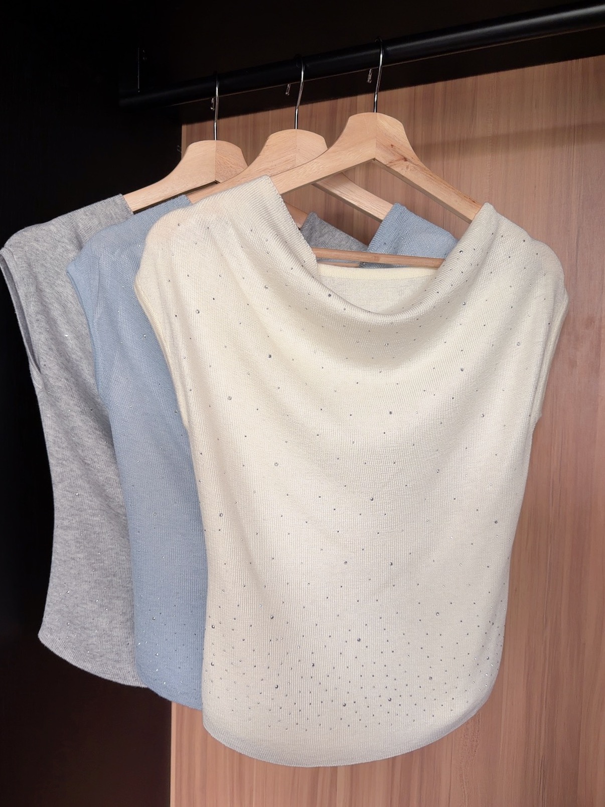 TLT2611  ELIRA RHINESTONE DRAPE COLLAR 