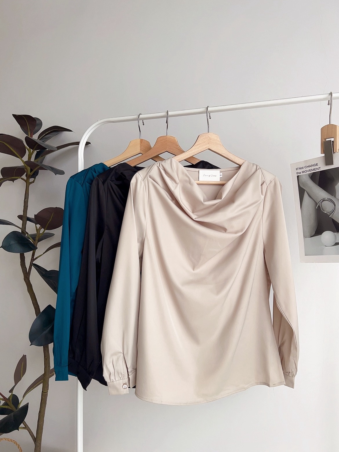 T72100 TIA DRAPPED ELEGANCE LONG SLEEVE BLOUSE