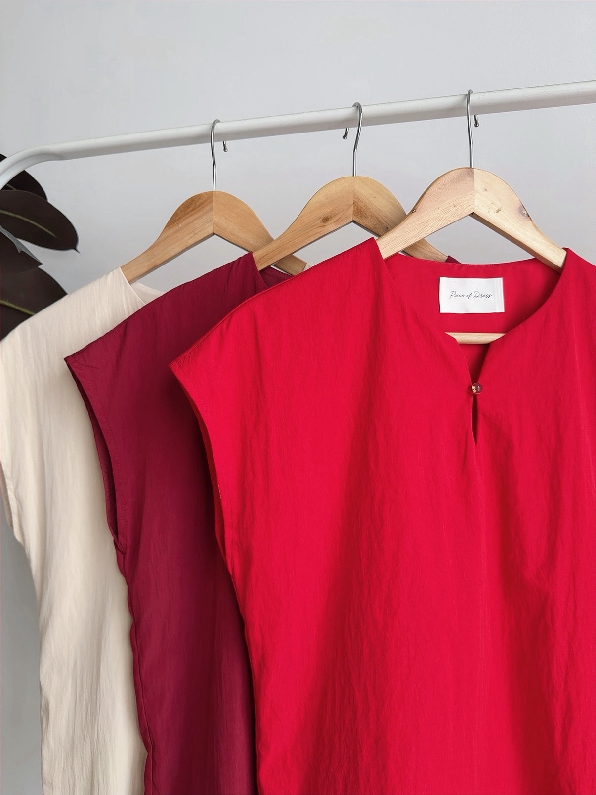 T72716 CORVIN MINIMALIST CHINESE BLOUSE
