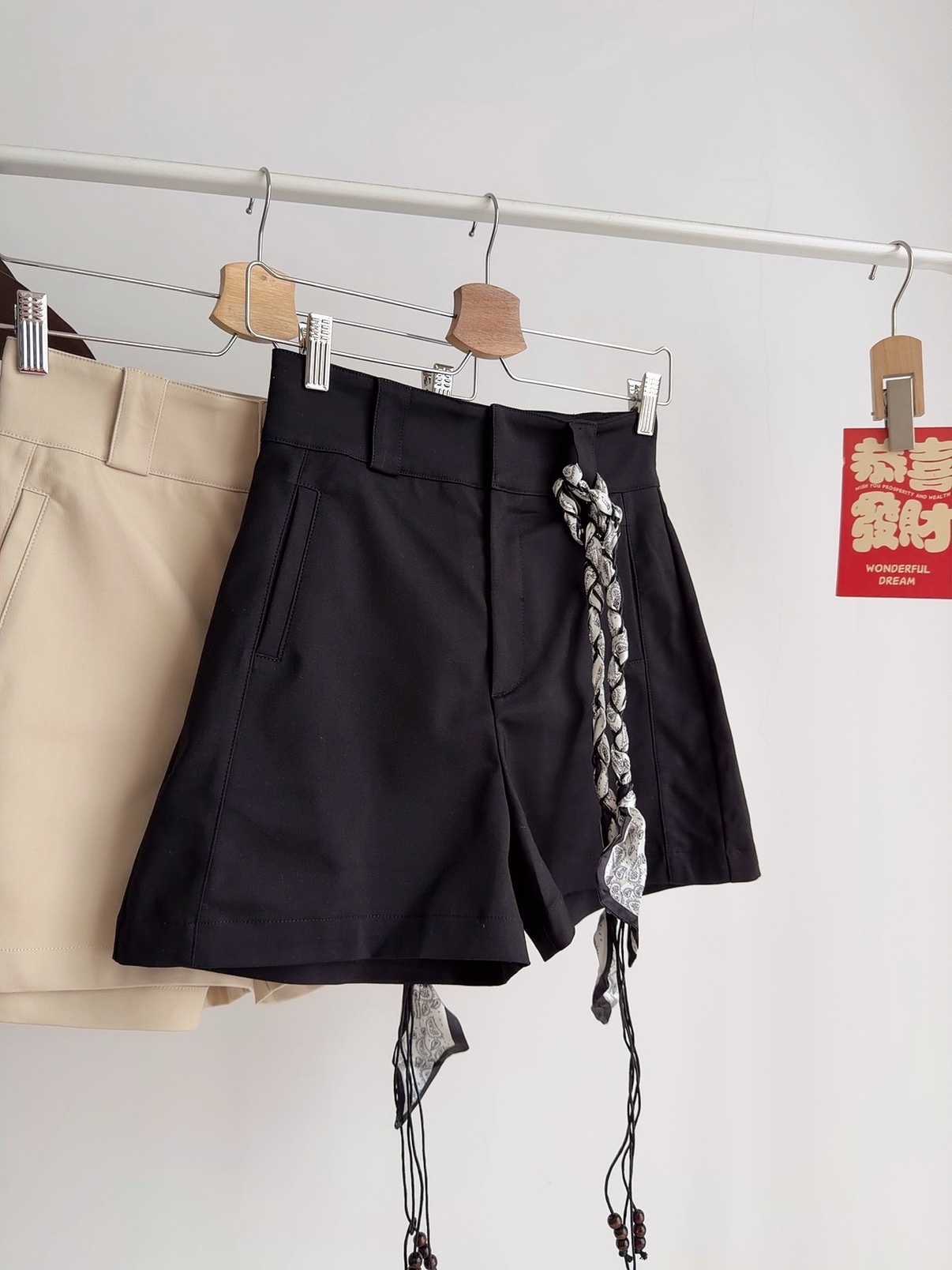 B72775 MAYA HW VINTAGE SHORTS