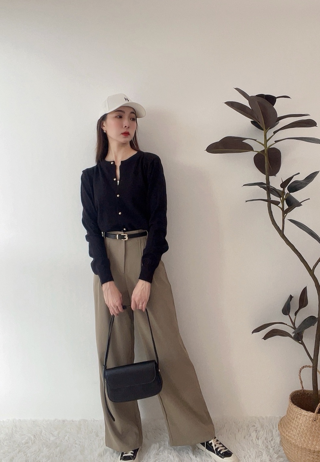 B70600 BAYRE BELTED STRAIGHT CUT TROUSER