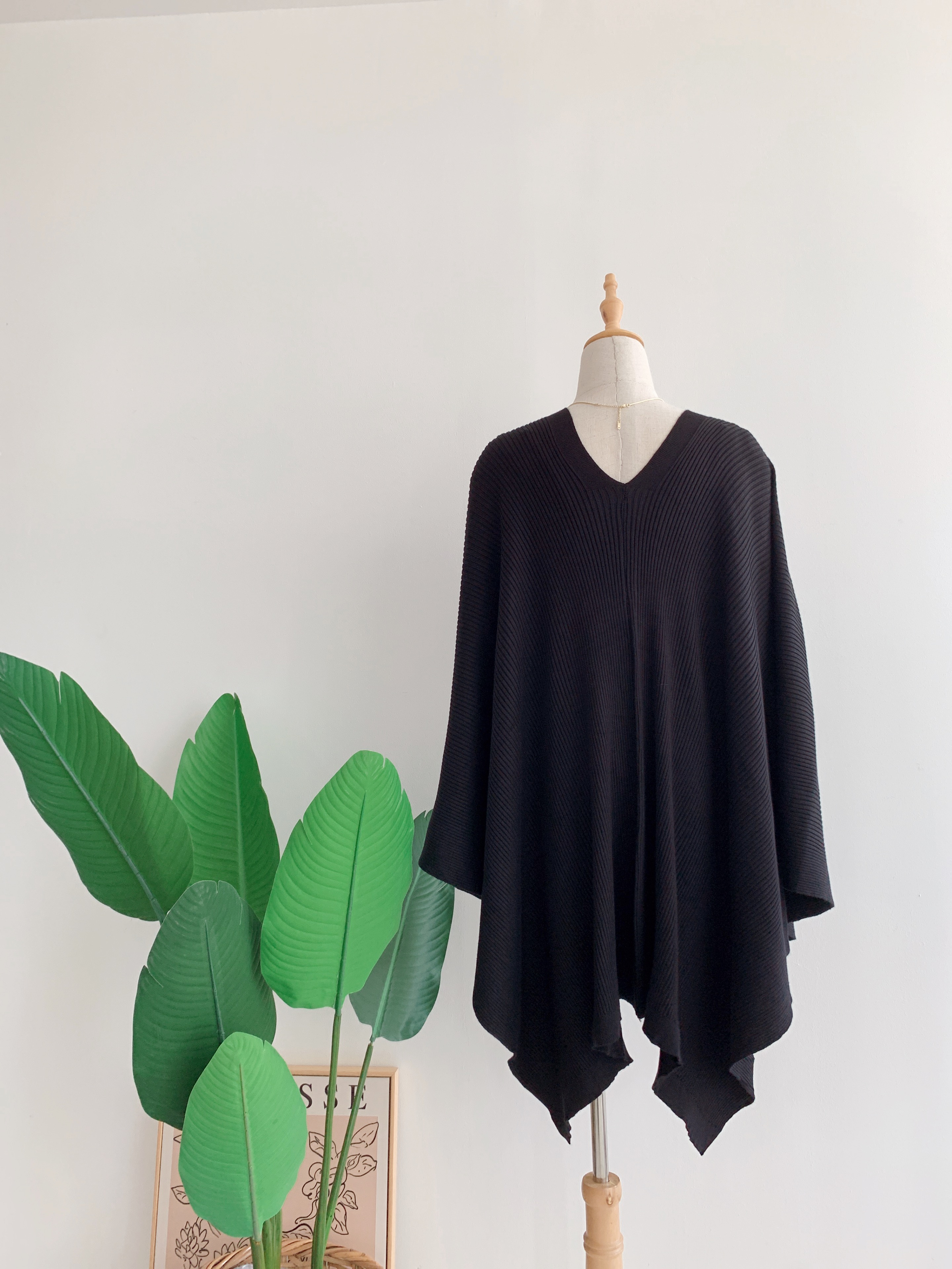 J70413 JESSIECA WINTER KNIT CAPE