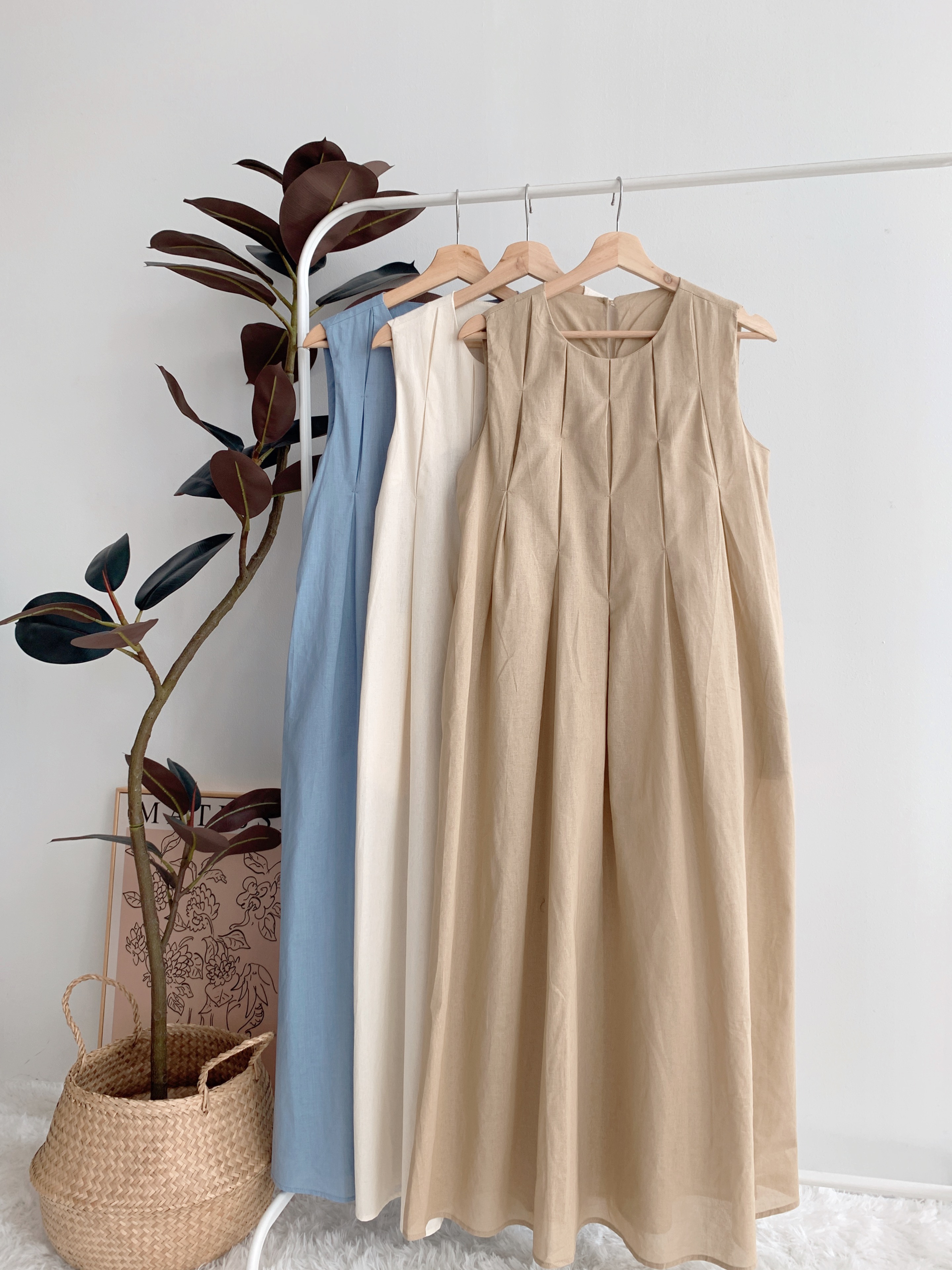 D70334 BYLYTHE PLEATED FLARE DRESS