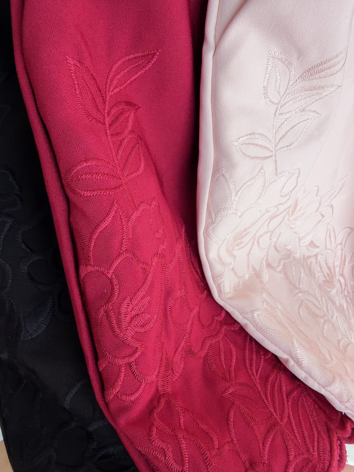 B72705 AVELISSE EMBROIDERY SHORTS