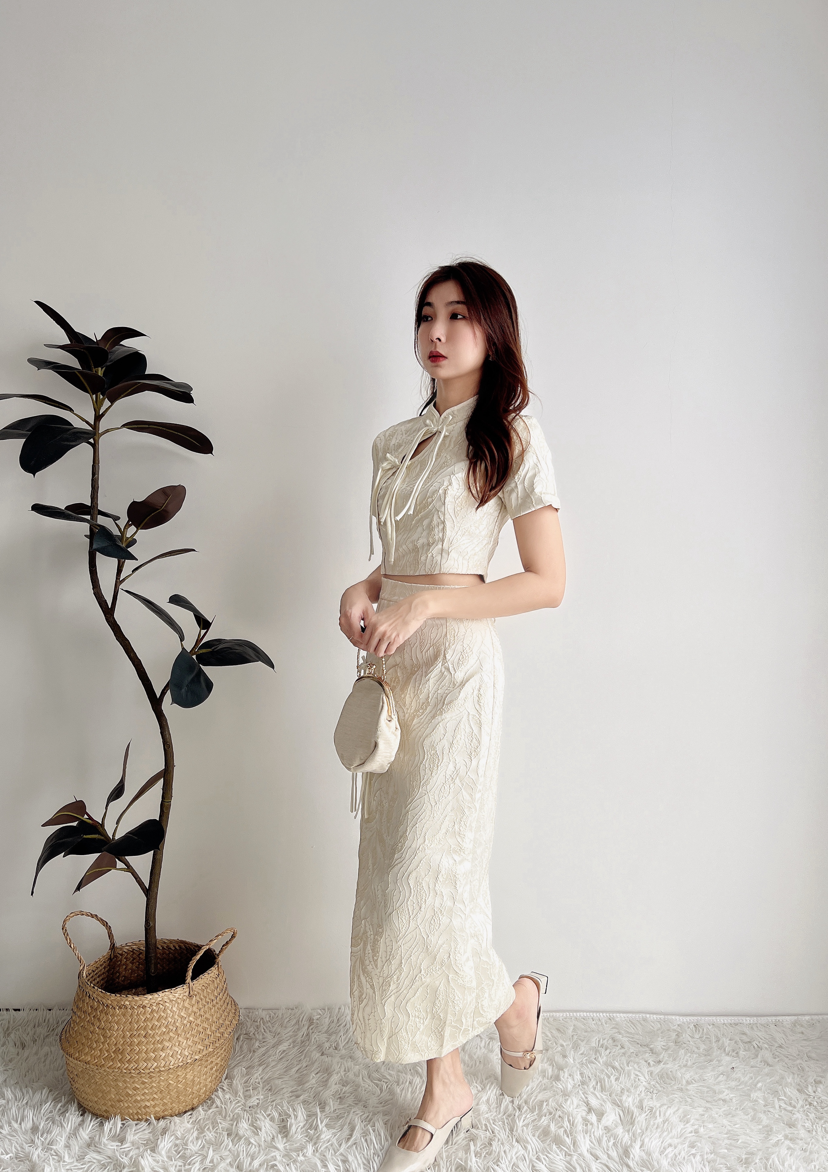 S70809  Zī Yáo PEARL CHEONGSAM MIDI SET