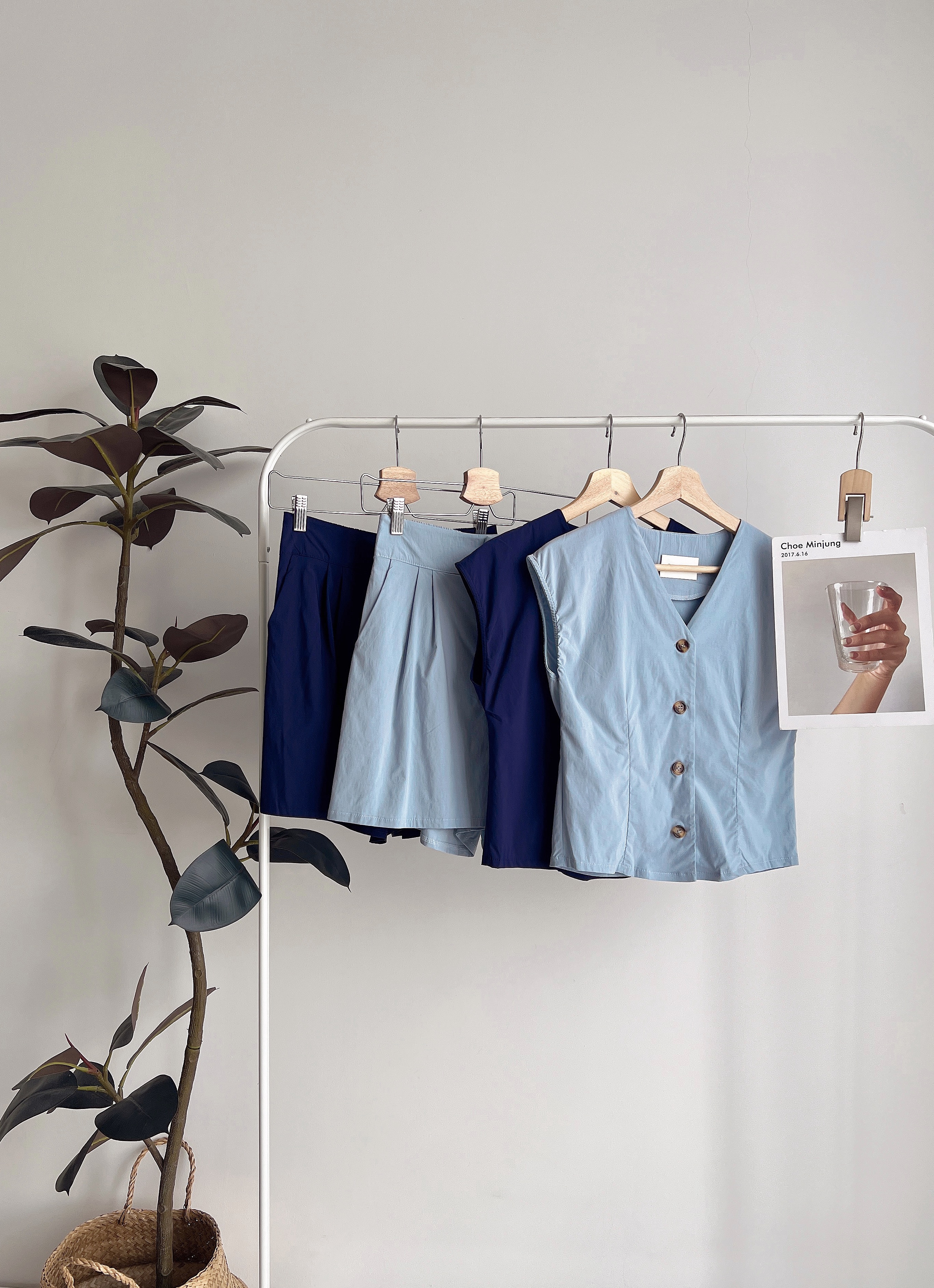 S72047 CLEO V TWO PIECES BUTTONS SET