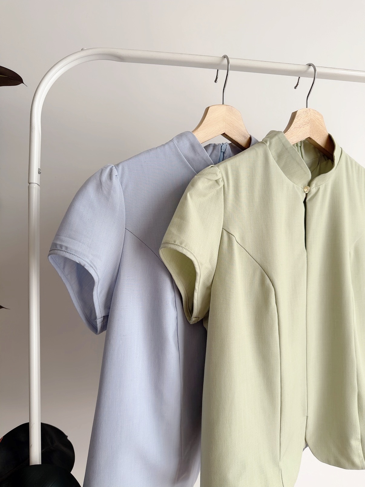 T72751 SUYAN STRUCTURED ORIENTAL TOP