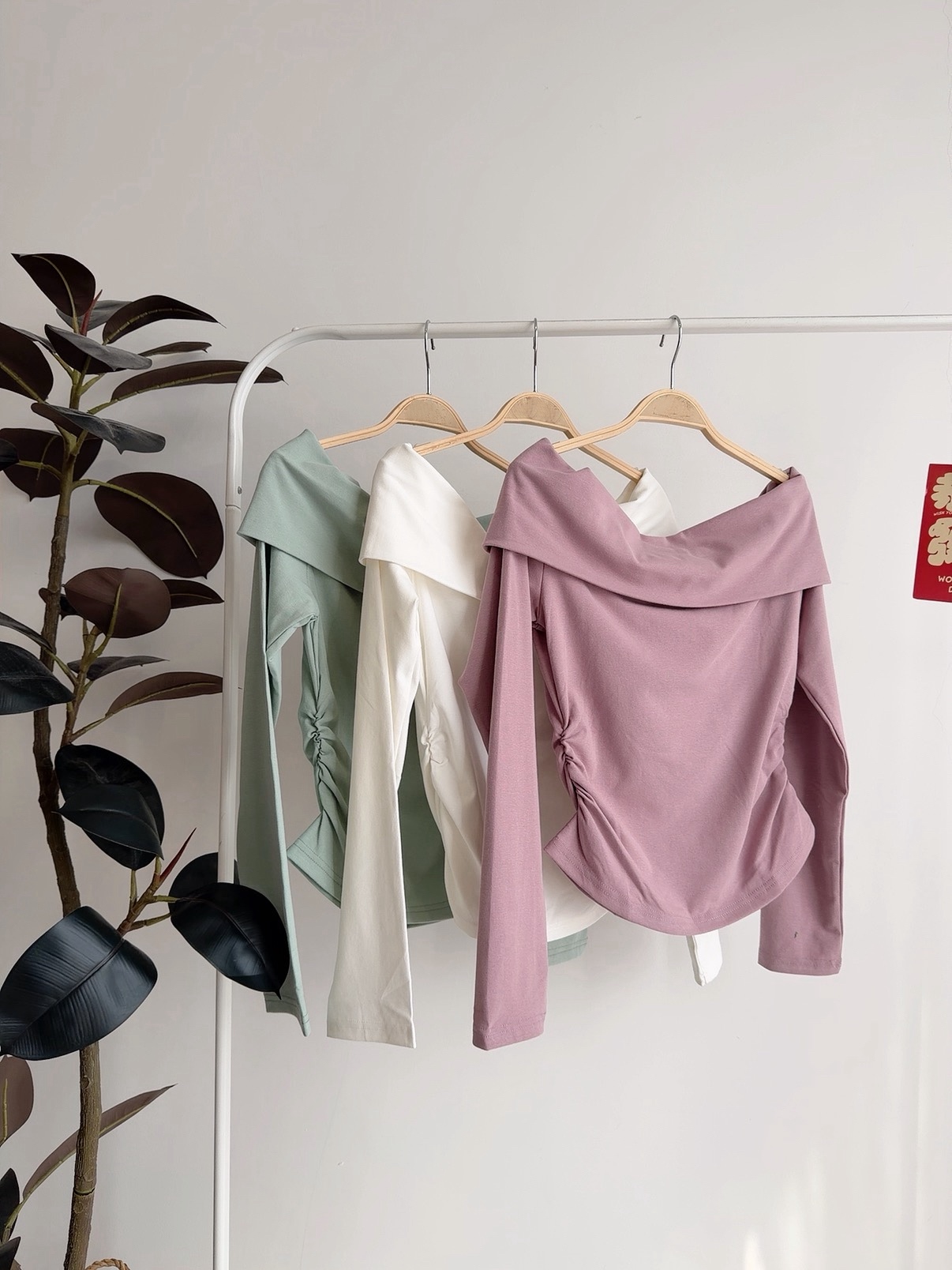 T72761 ANNA OFF SHOULDER LADY TOP