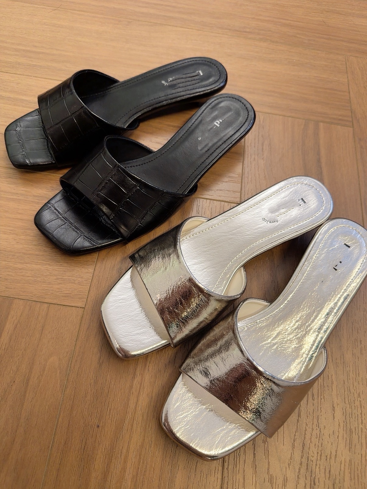 LD530 LUXE SQUARE LOW HEEL SLIDE