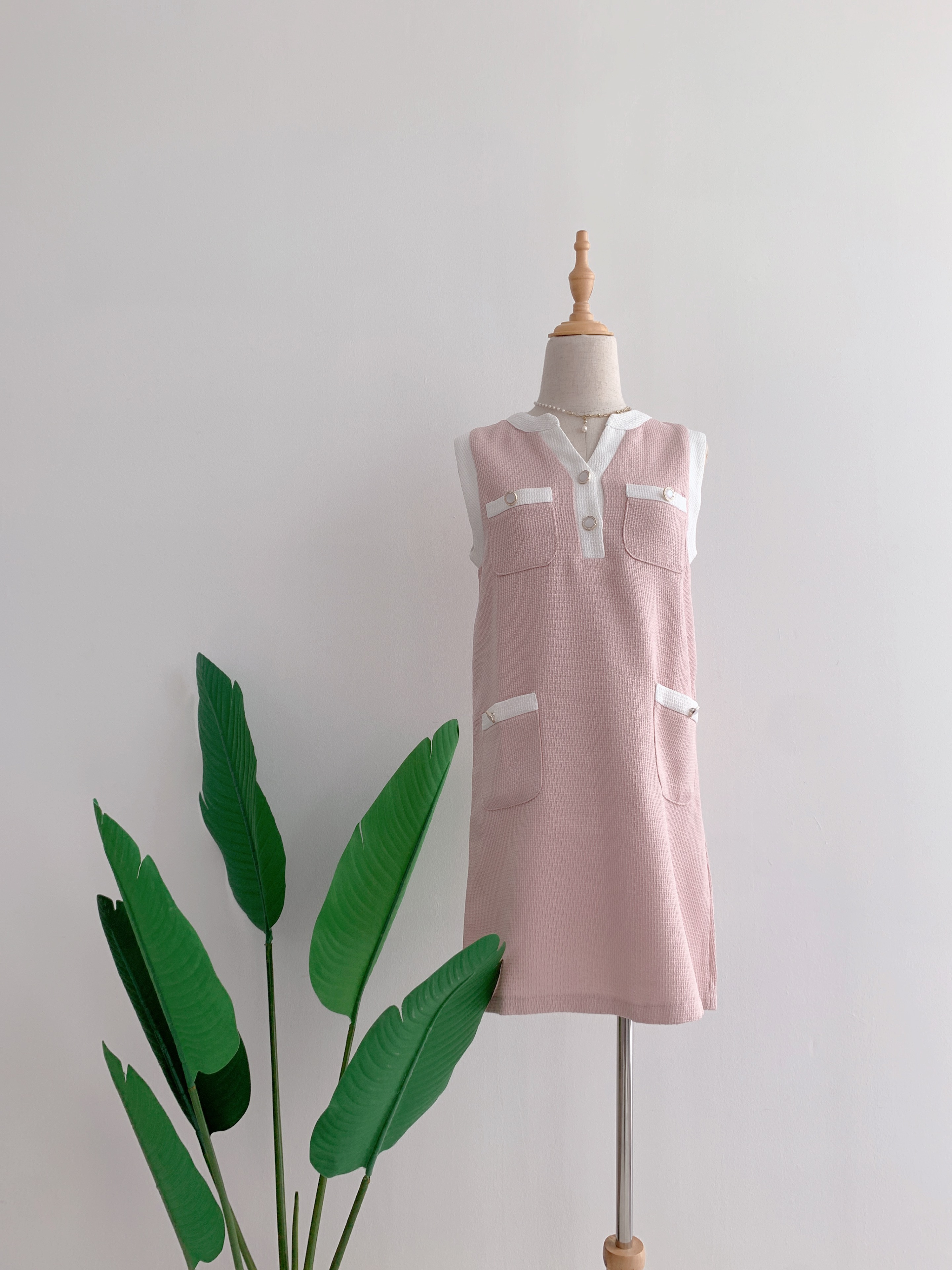 D70534 GABRIELLA CLASSIC TWEET DRESS