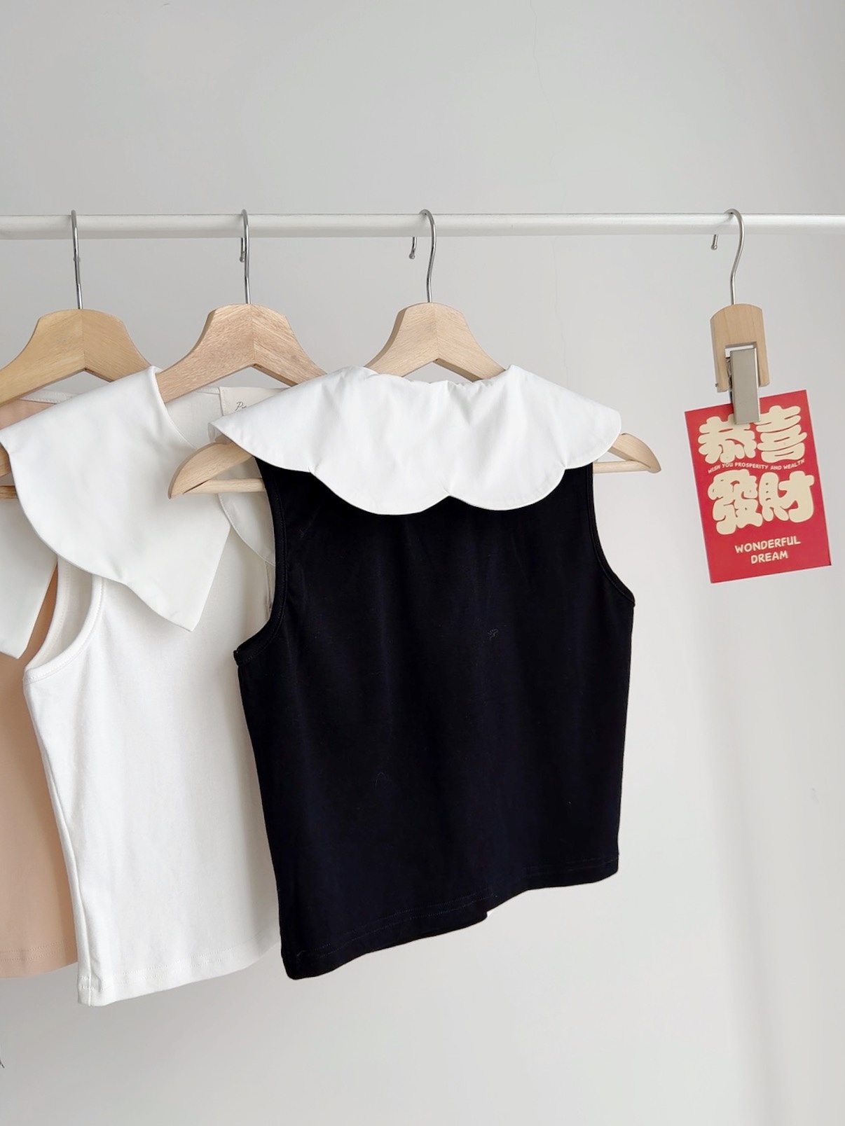 T72685 AUDREY PETAL COLLAR TOP