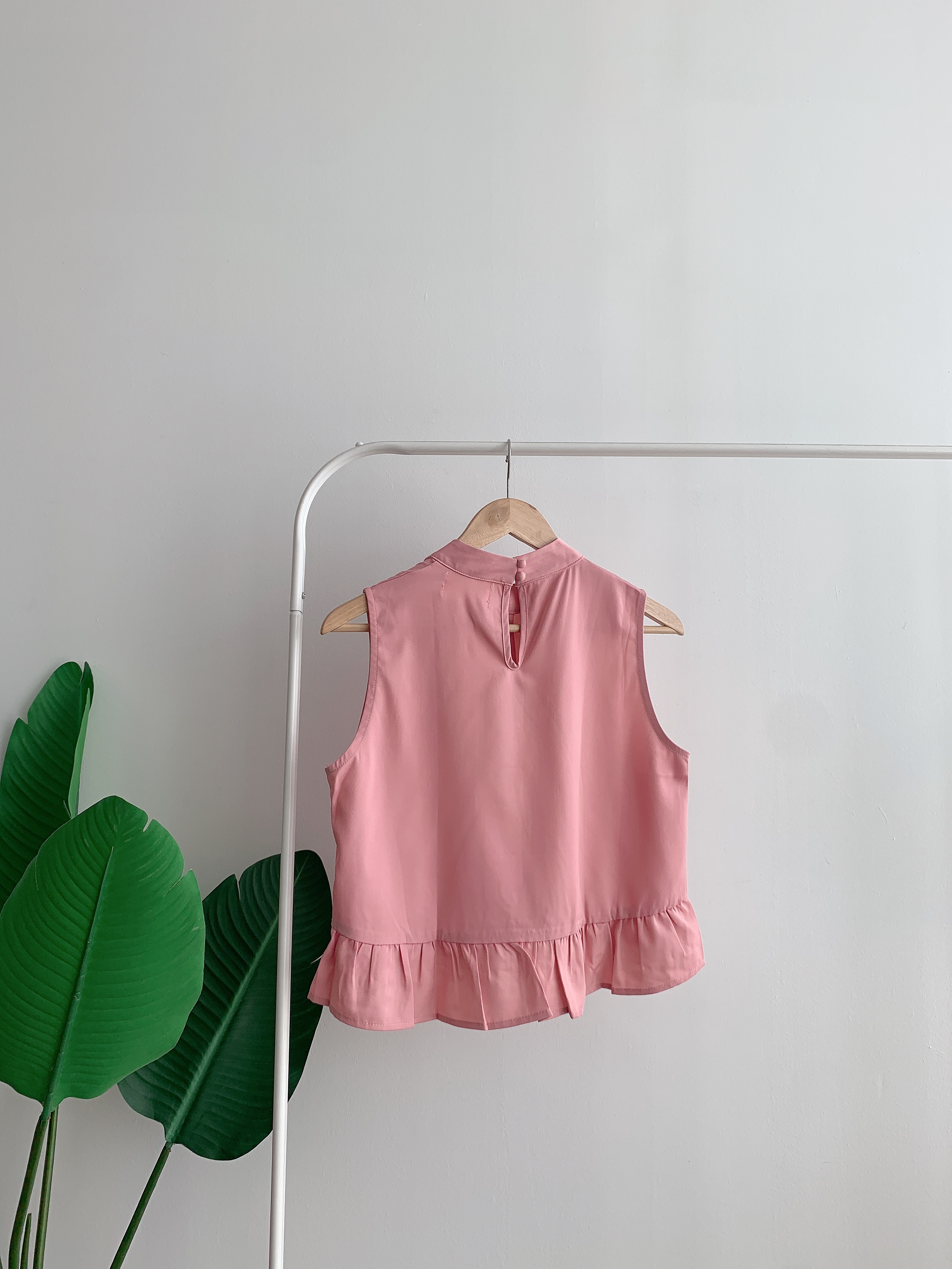 T70165 PARLEY PREMIUM SLEEVELESS BLOUSE