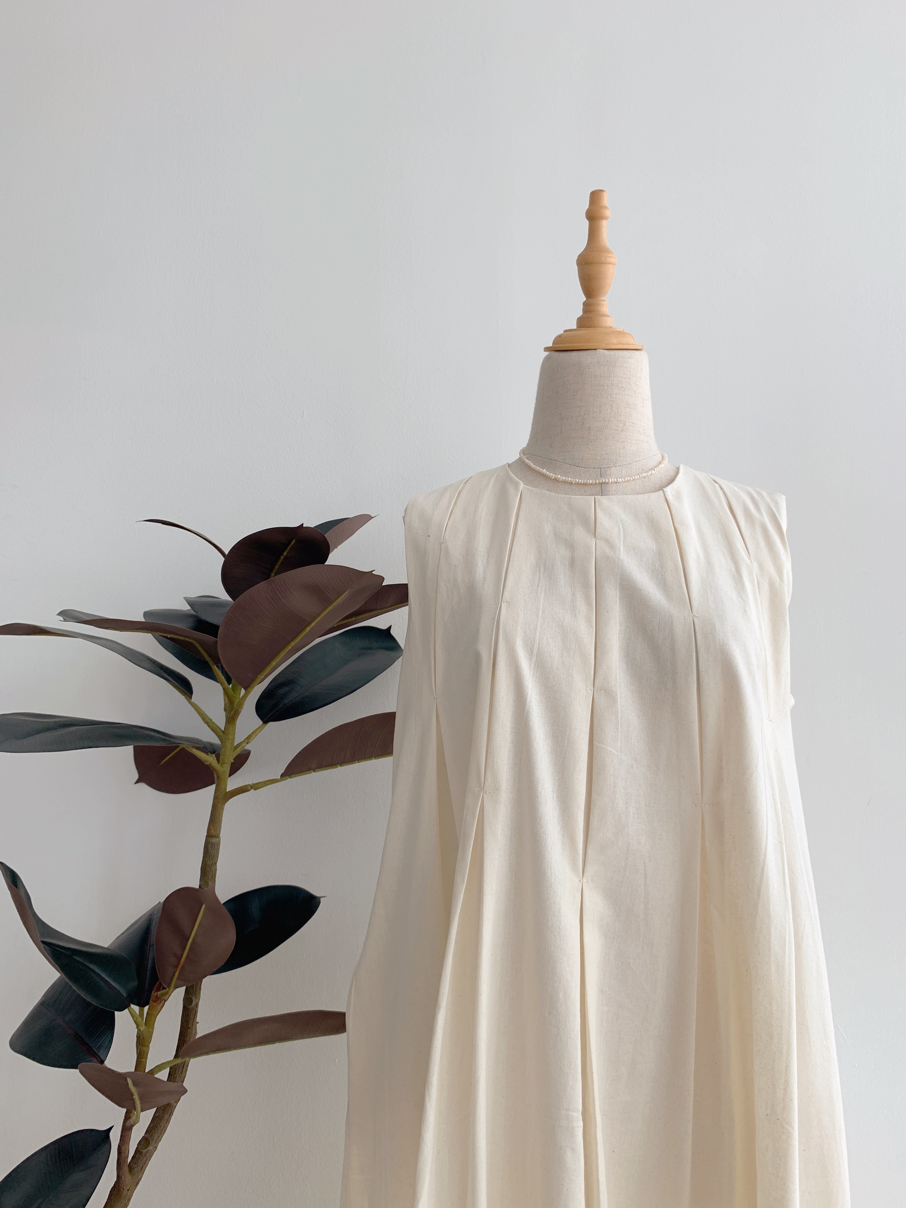 D70334 BYLYTHE PLEATED FLARE DRESS